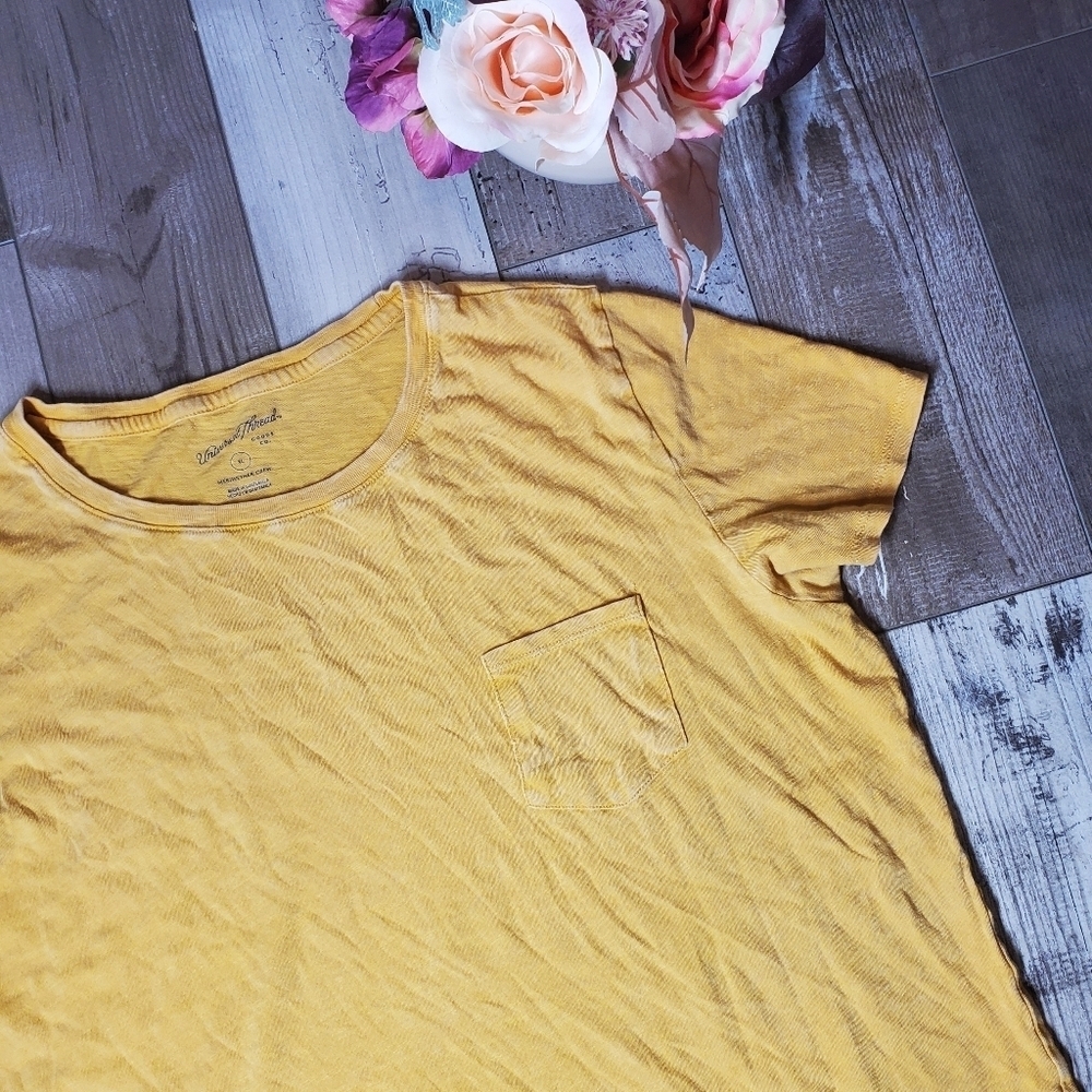 Universal Thread Cotton Mustard Yellow Scoopneck Pocket Tee Women's Size XL - Picture 11 of 11